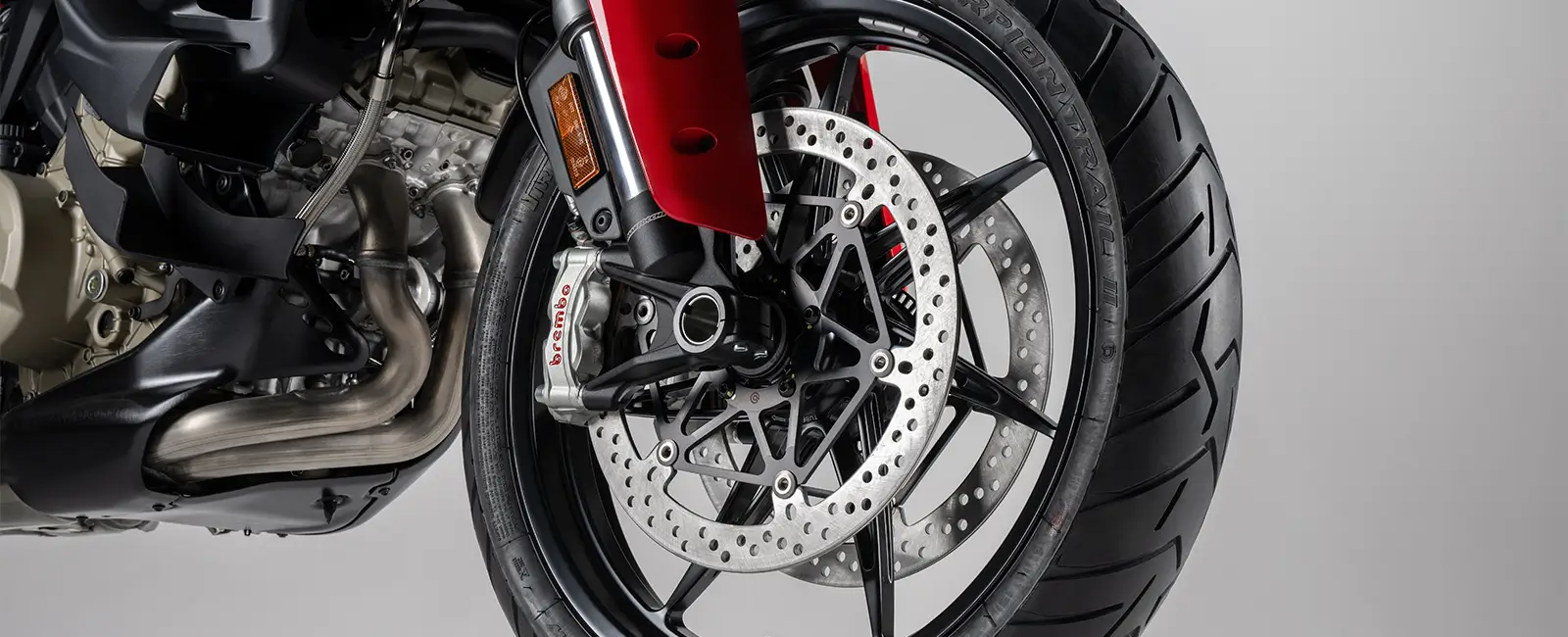 Ducati-MY25-Multistrada-V4-design-carousel-hero-link-1600x650-02 Ducati-MY25-Multistrada-V4-design-carousel-hero-link-1600x650-02