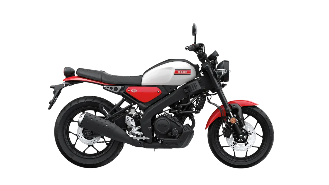 2025-Yamaha-XS125-EU-Legend_White-Studio-002-03-Photoroom Yamaha XS125 Motorrad in Weiß und Rot, seitliche Ansicht.