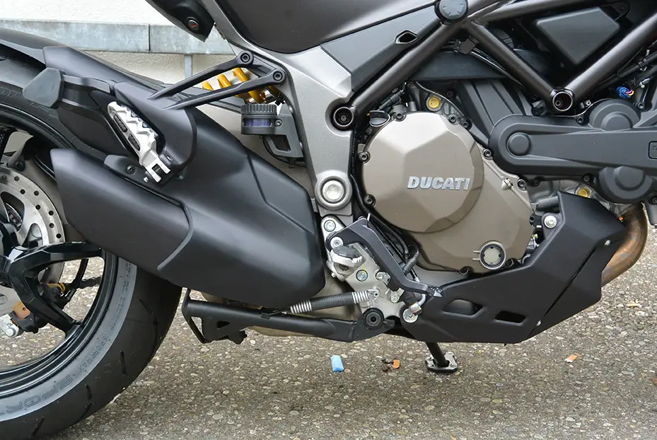 Ausschnitt des Motors einer Ducati-Motorrads.