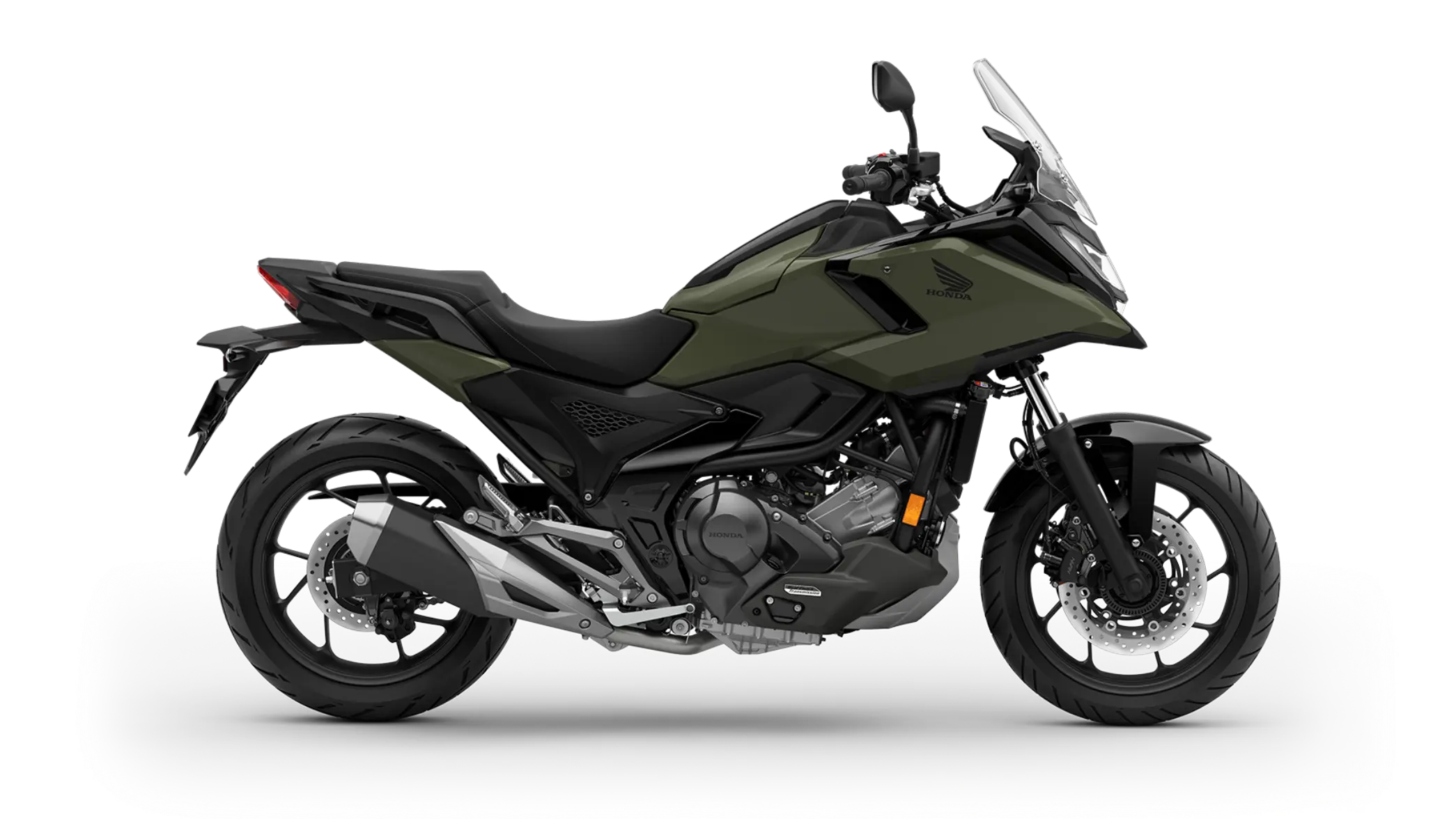 Eine olivgrünes Honda NC750X, Seitenansicht.