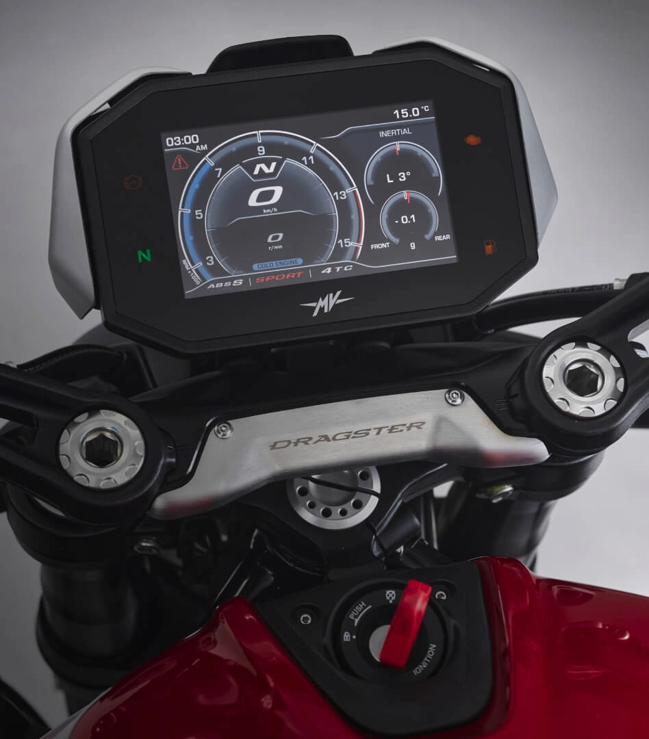 technology Motorrad-Armaturenbrett mit digitalem Display einer MV Agusta Dragster.
